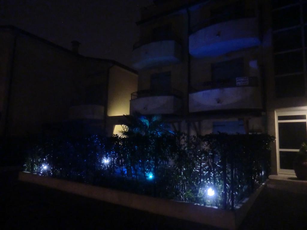 Residence Elisa Piano Terra Con Giardino E Posto Spiaggia Incluso Caorle Pokój zdjęcie