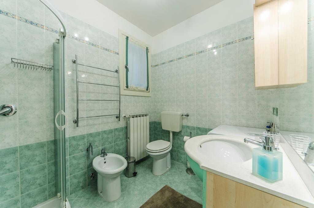 Residence Elisa Piano Terra Con Giardino E Posto Spiaggia Incluso Caorle Pokój zdjęcie